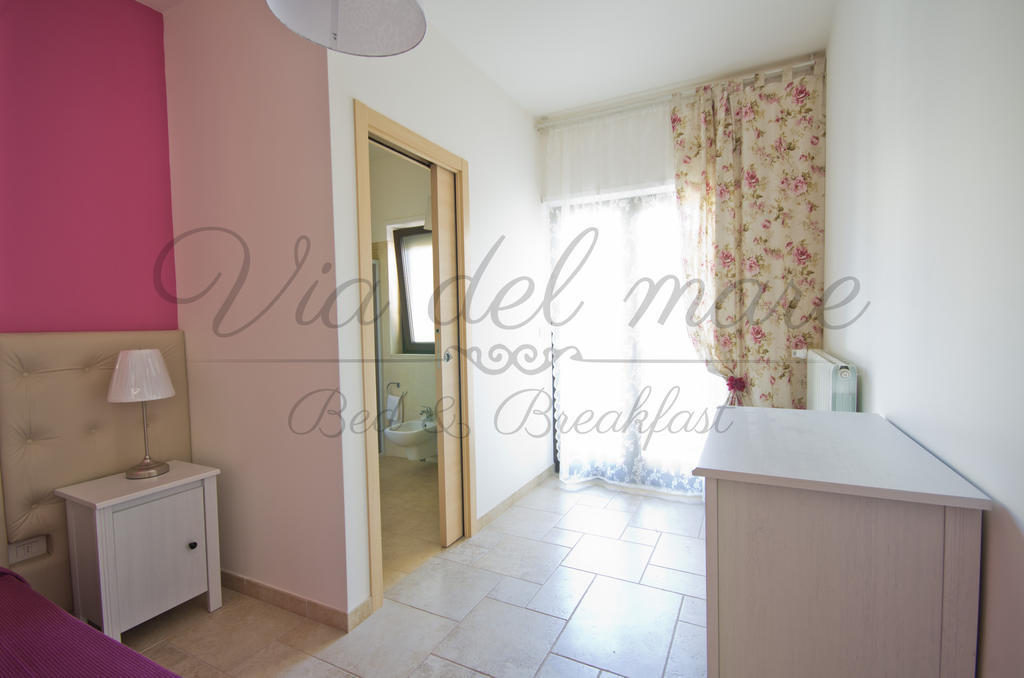 Viadelmare Rooms Monopoli Szoba fotó