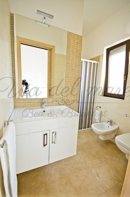Viadelmare Rooms Monopoli Szoba fotó