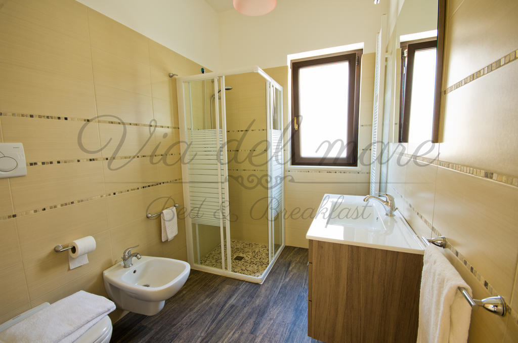 Viadelmare Rooms Monopoli Szoba fotó
